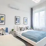 Apartment Newly Designed Budapest